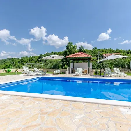 Villa Ana