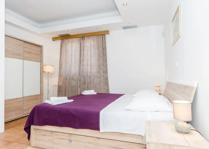 Villa Ana Umljanović